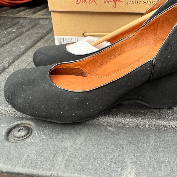 Gentle soul wedge - Picture 1 of 2